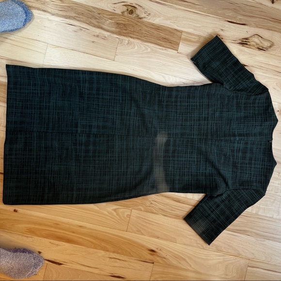 Black/Green Theory Dress - Picture 2 of 6